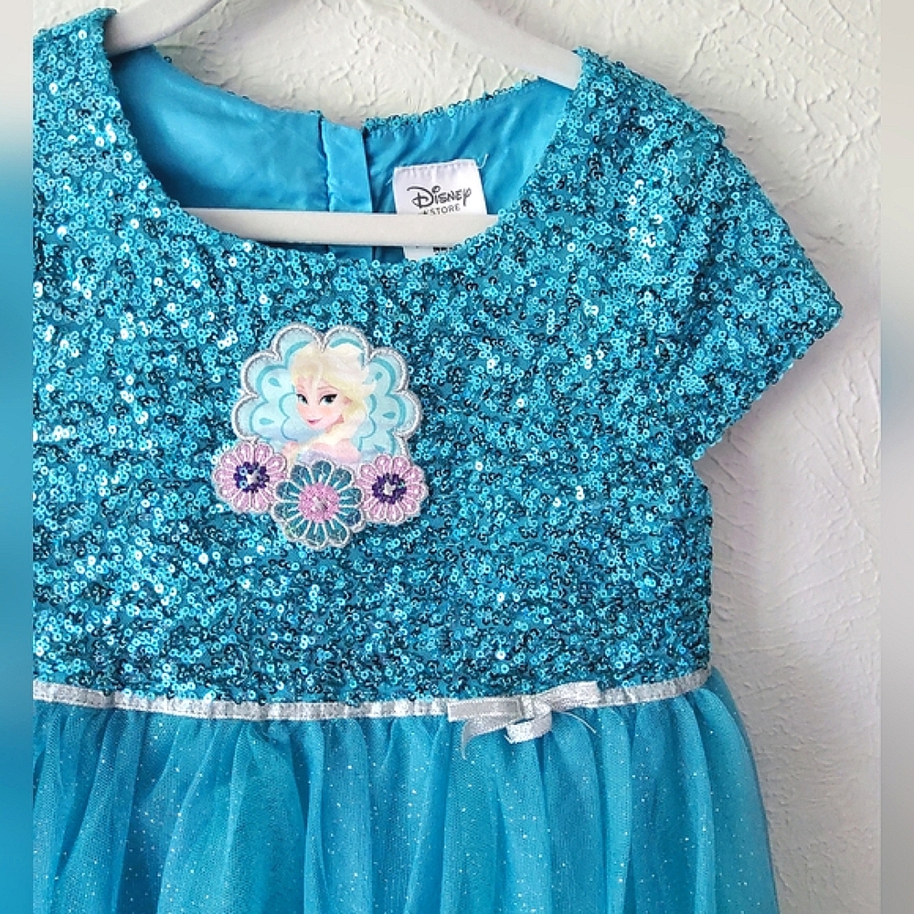 DISNEY -RARE FIND- Sequin & Tulle FROZEN Dress w/Elsa Character Design Sz.5 - Picture 3 of 7